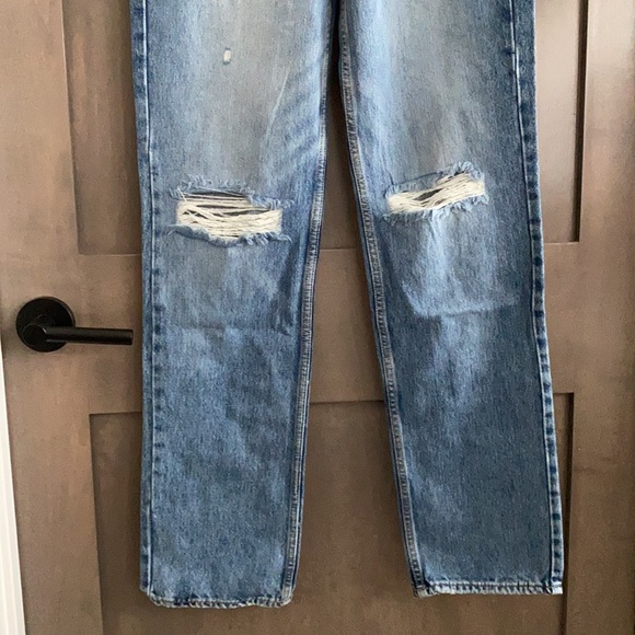 Good American Good '90s Icon Distressed Jean Size 4/27 NWT - Picture 6 of 12